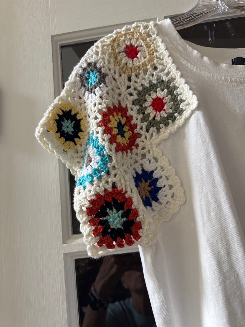 fab'rik White Tee with Multicolor Crochet Granny-Square Sleeves - Picture 2 of 3